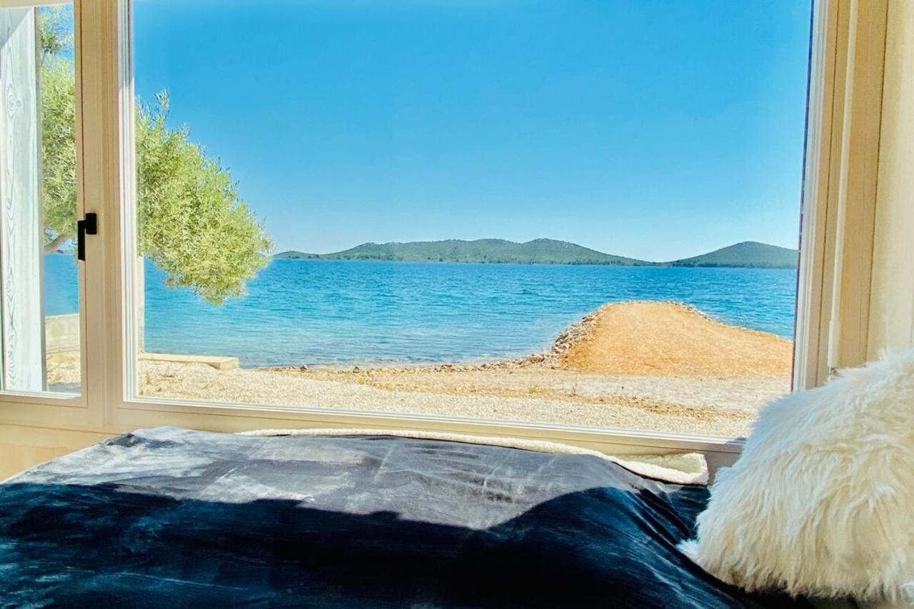 Buqez Eco Resort - Beach Villa 28 - Directly By Beach Drage Exterior photo